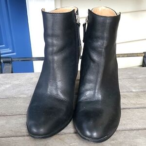 Adrienne Vittadini AV-Beah Women's Black Ankle Leather Boots - Size 6